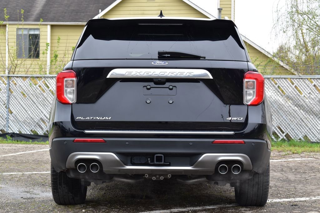 Certified 2023 Ford Explorer Platinum w/ Technology Package image 3