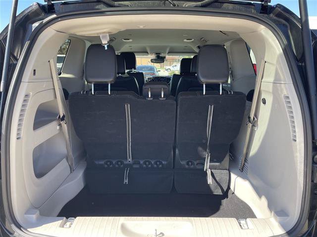 Used 2024 Chrysler Pacifica Touring-L FWD image 35