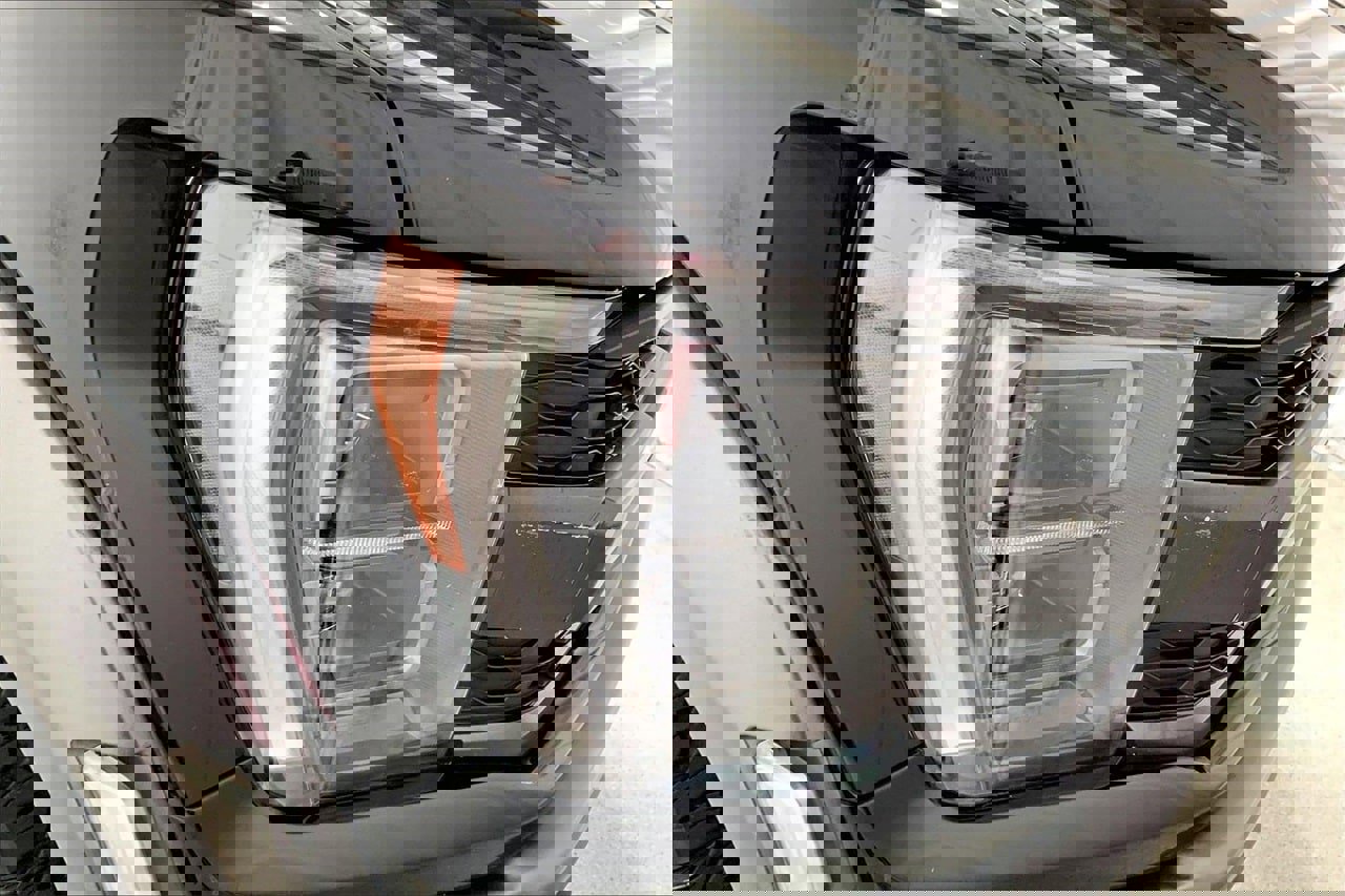 Certified 2021 Ford F150 Raptor w/ Raptor 37 Performance Package image 29