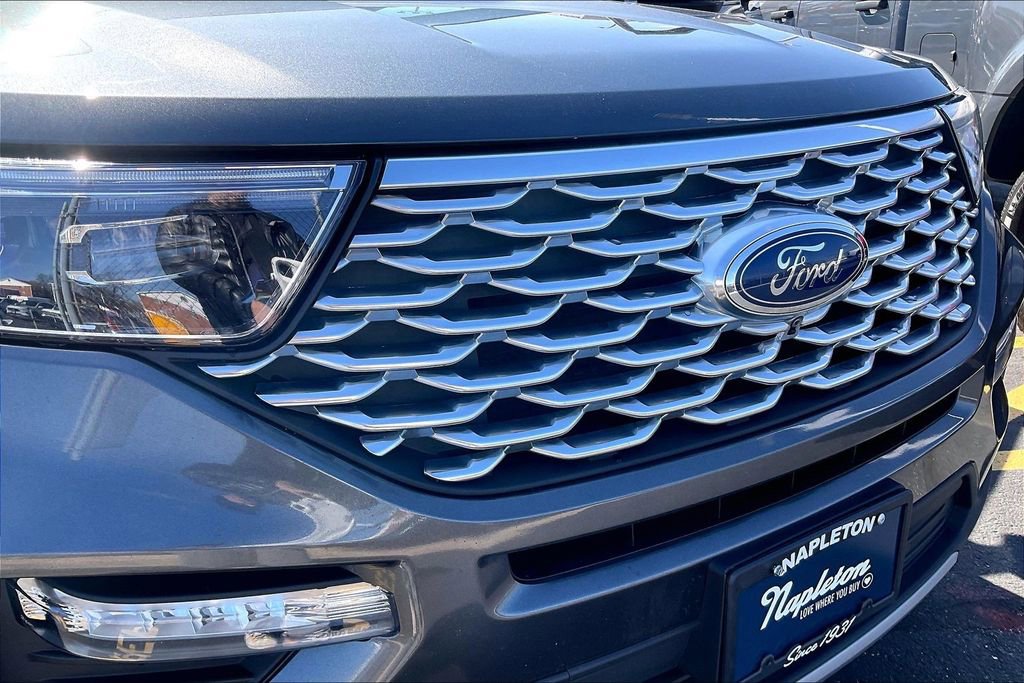 Certified 2020 Ford Explorer Platinum w/ Premium Technology Package image 30
