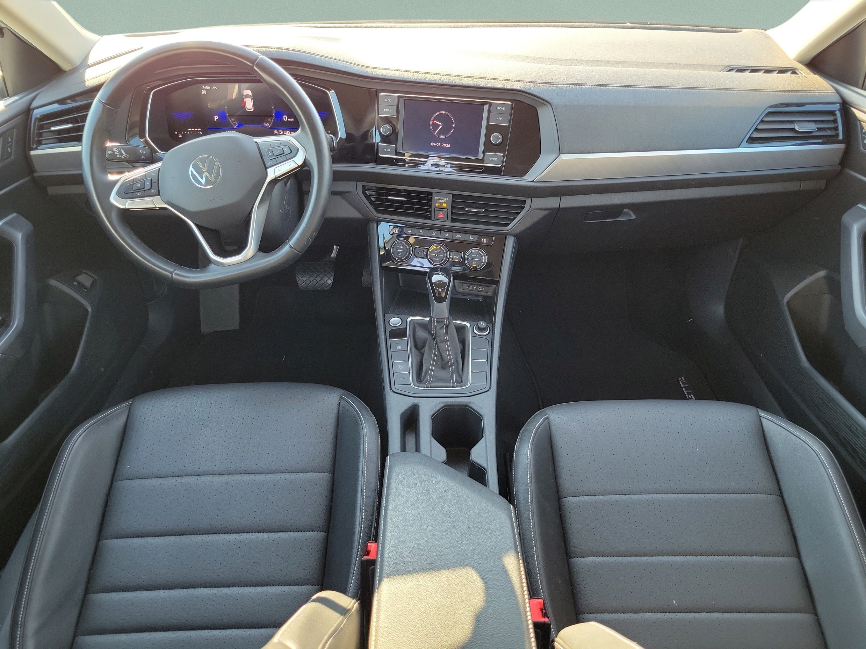 Used 2023 Volkswagen Jetta SE FWD image 10