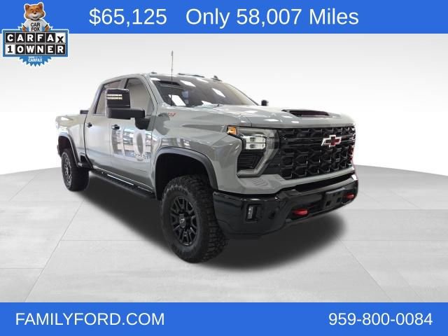 Used 2024 Chevrolet Silverado 2500 ZR2 w/ Technology Package image 1