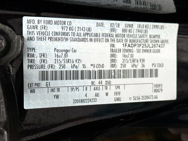 Certified 2018 Ford Focus SE w/ Cold Weather Package FWD image 38