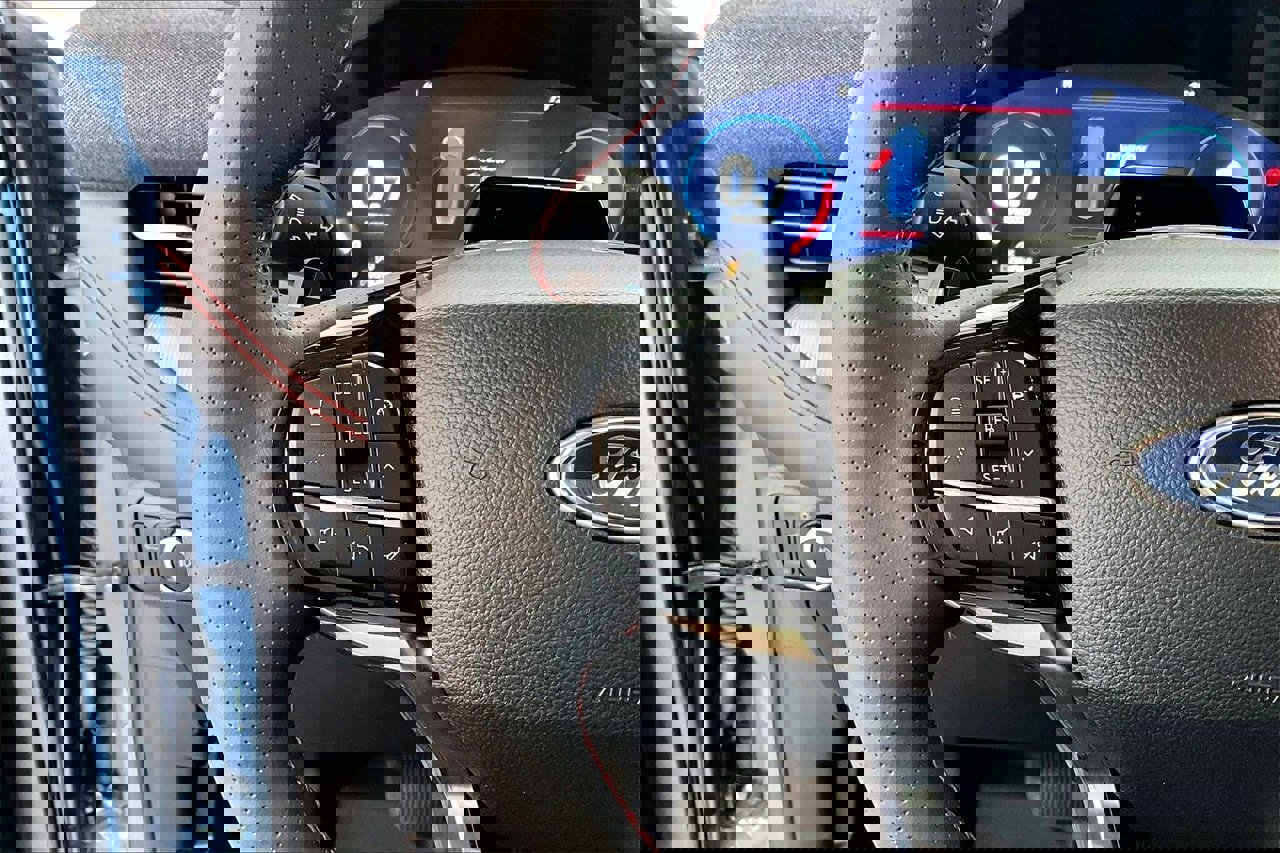 Certified 2025 Ford Explorer ST image 22