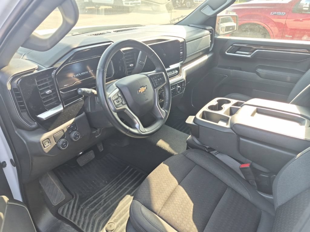 Used 2025 Chevrolet Silverado 1500 LT RWD image 21