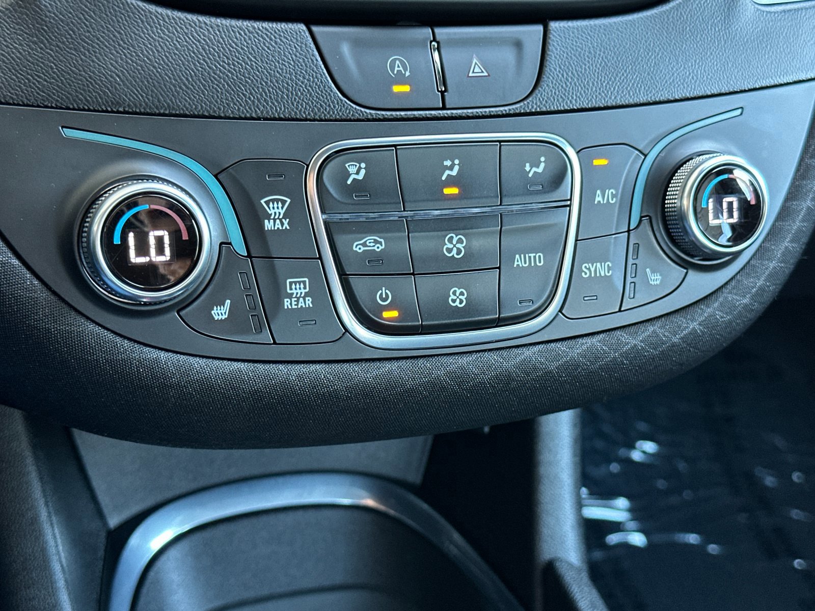 Used 2023 Chevrolet Malibu LT image 19