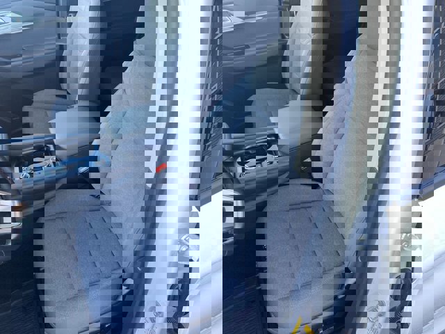 Certified 2025 Ford Explorer Active image 13