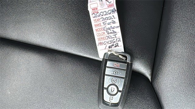 Certified 2021 Ford Explorer XLT w/ Equipment Group 202A image 33