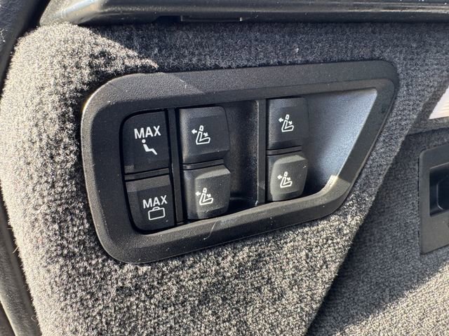 Used 2020 BMW X7 xDrive40i w/ Cold Weather Package AWD/4WD image 22