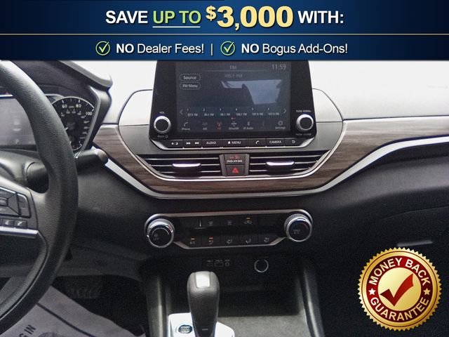 Used 2025 Nissan Altima 2.5 SV FWD image 17