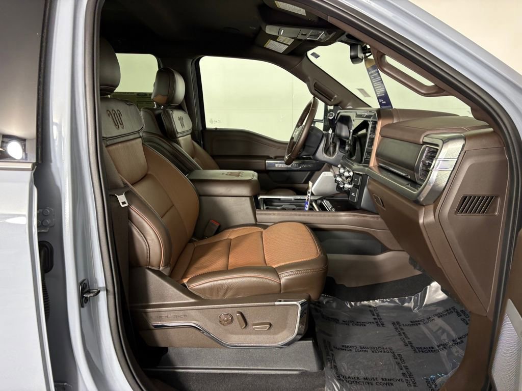 Certified 2025 Ford F450 King Ranch w/ Chrome Package image 36