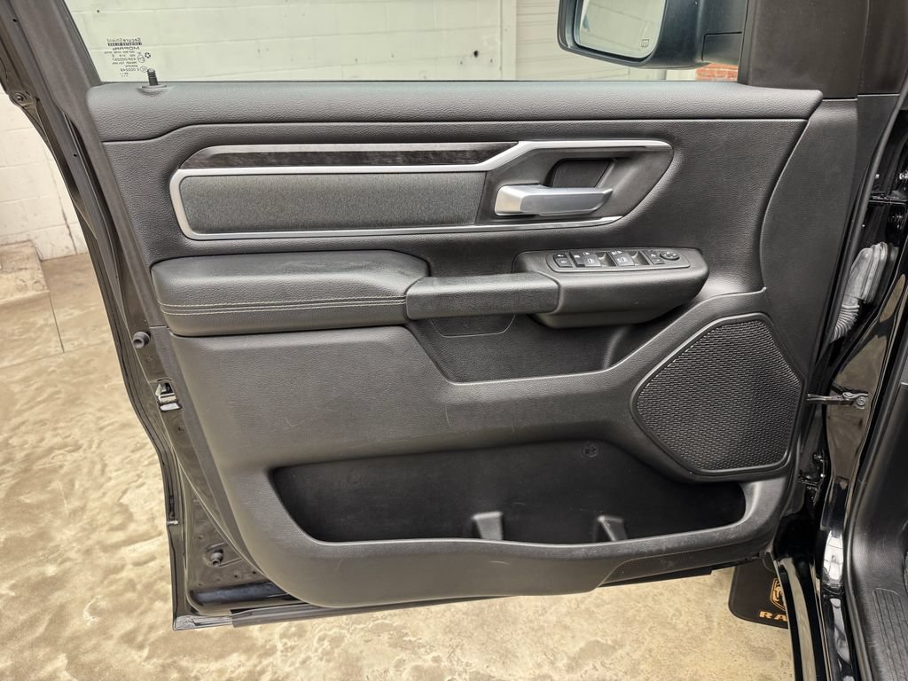 Used 2023 RAM 1500 Big Horn AWD/4WD image 8