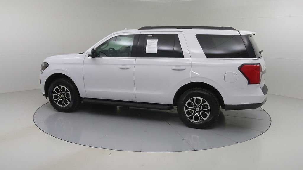 Certified 2024 Ford Expedition XLT image 19