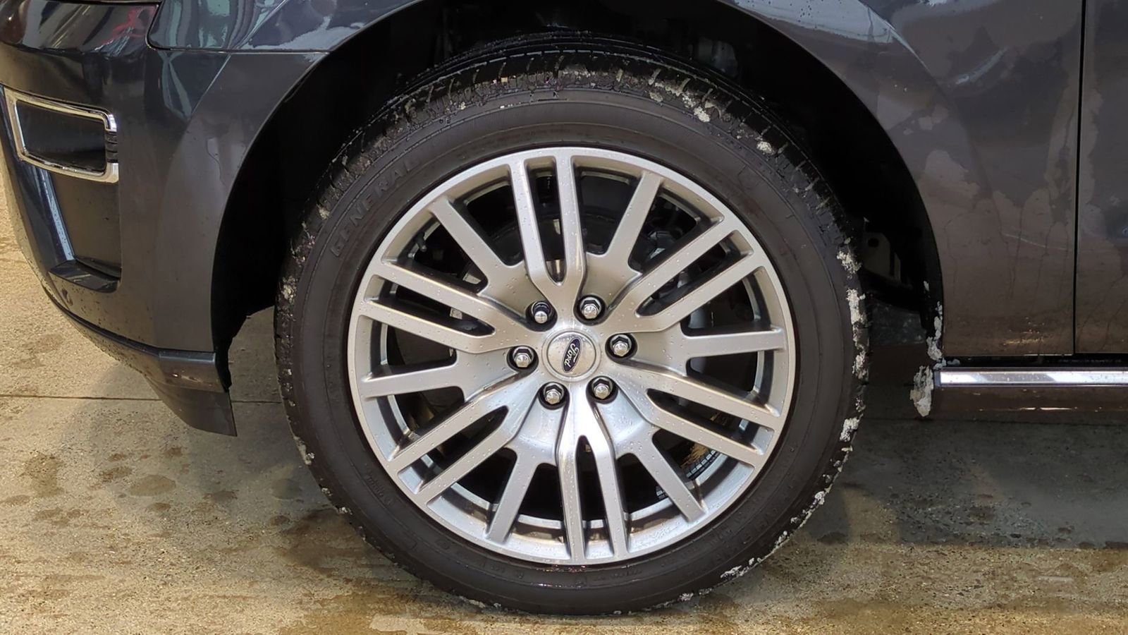 Certified 2023 Ford Expedition Platinum image 14