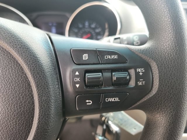 Used 2021 Kia Sedona LX FWD image 31