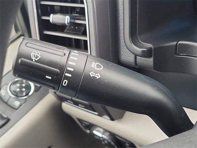 Certified 2022 Ford F350 XLT w/ Black Appearance Package image 15