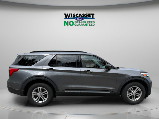 Certified 2022 Ford Explorer XLT w/ Equipment Group 202A AWD/4WD image 6