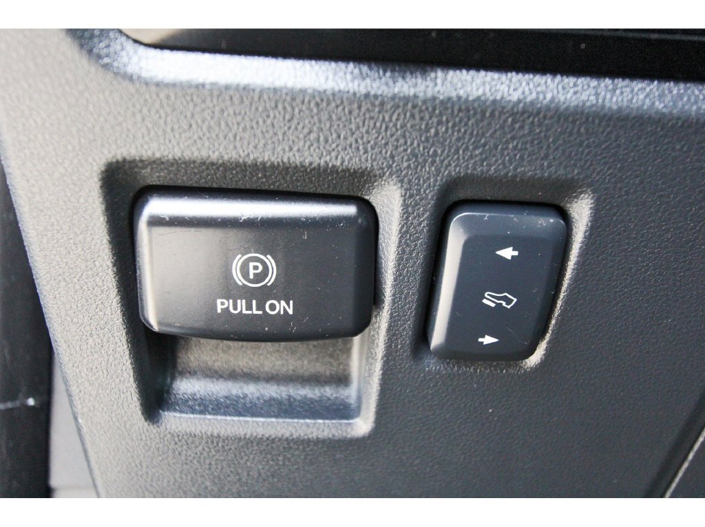 Certified 2024 Ford Expedition XLT RWD image 26