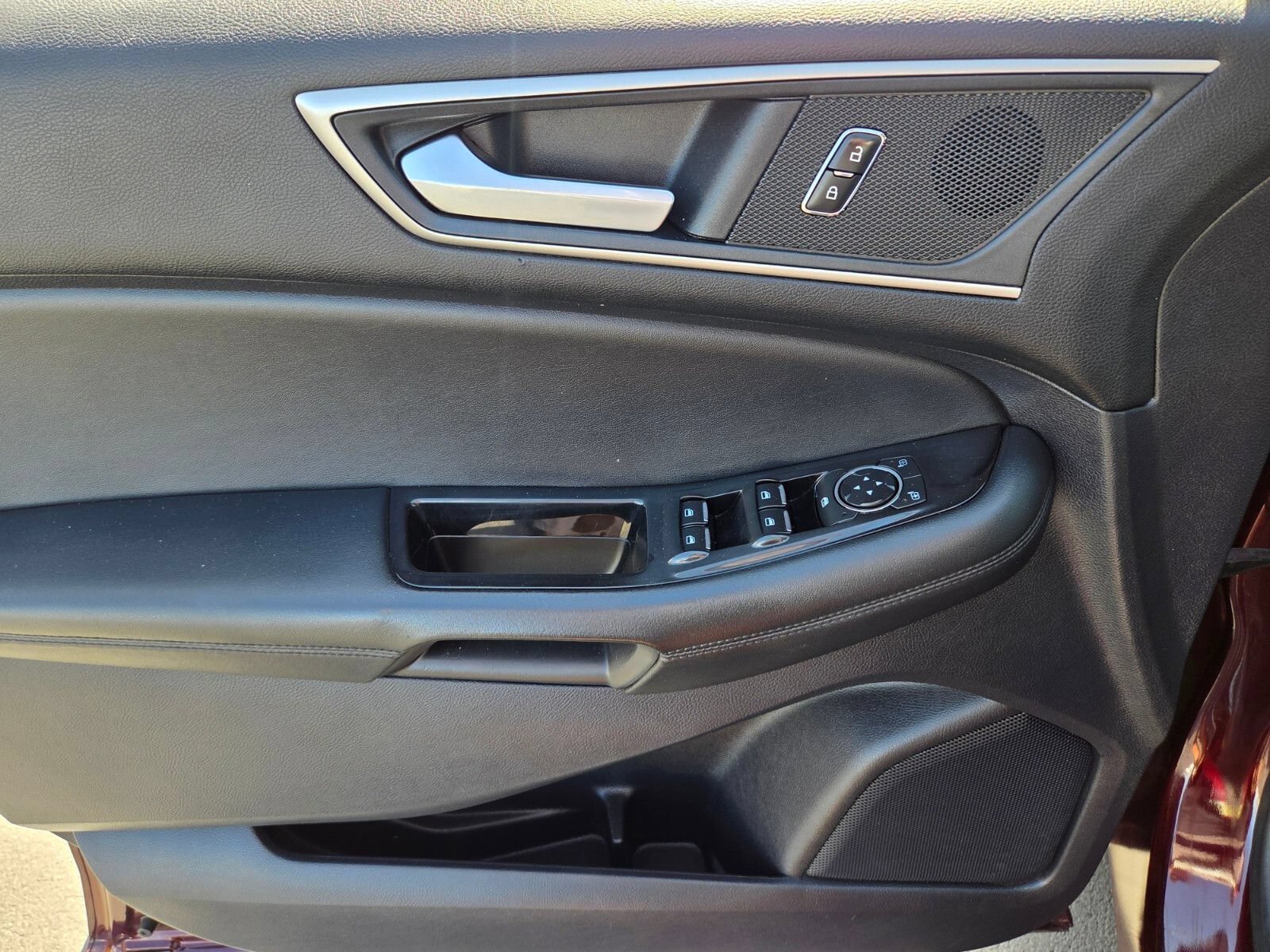 Certified 2020 Ford Edge SEL FWD image 17