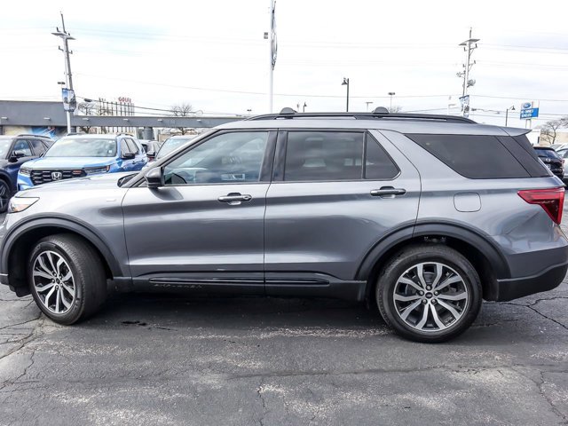 Certified 2023 Ford Explorer ST-Line AWD/4WD image 6