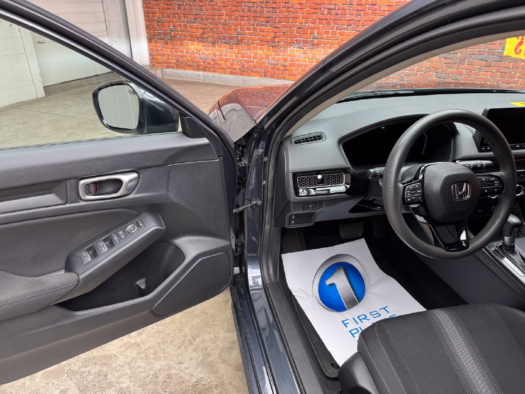 Used 2024 Honda Civic LX image 9