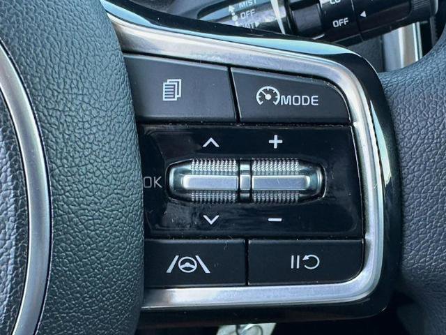 Used 2023 Kia Sorento LX image 20