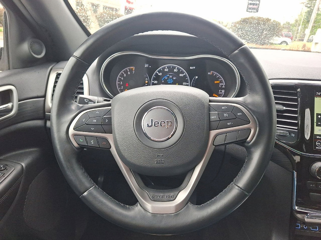 Used 2022 Jeep Grand Cherokee Laredo E AWD/4WD image 16