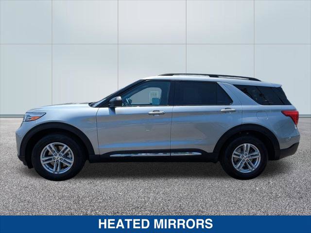 Certified 2023 Ford Explorer XLT w/ Equipment Group 202A RWD image 2