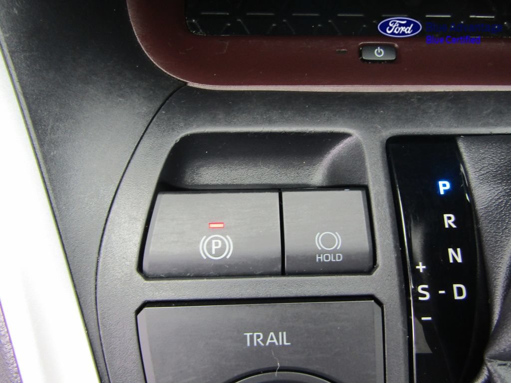 Used 2022 Toyota RAV4 Limited AWD/4WD image 51