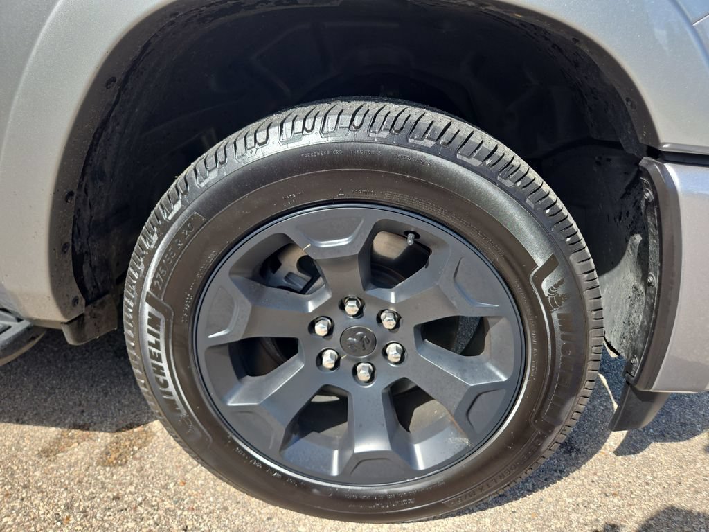 Used 2025 RAM 1500 Big Horn AWD/4WD image 30