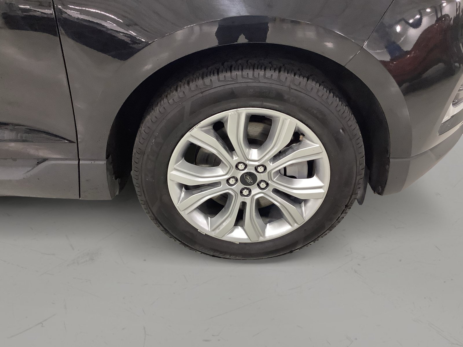 Certified 2023 Ford Edge Titanium AWD/4WD image 10