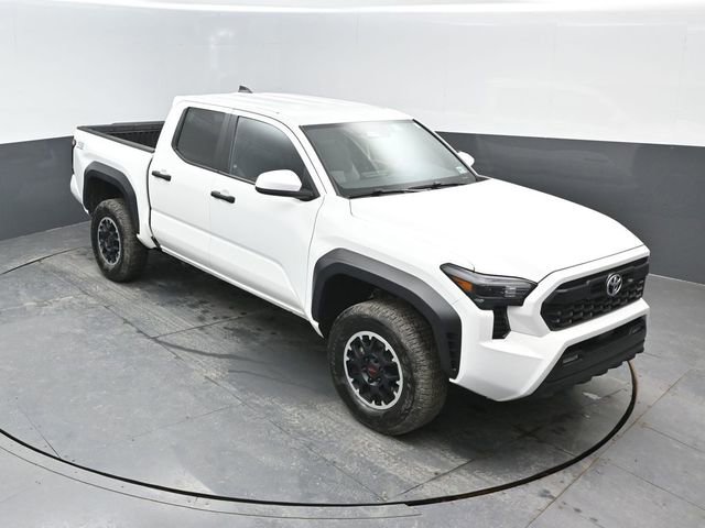 Used 2024 Toyota Tacoma TRD Off-Road AWD/4WD image 19