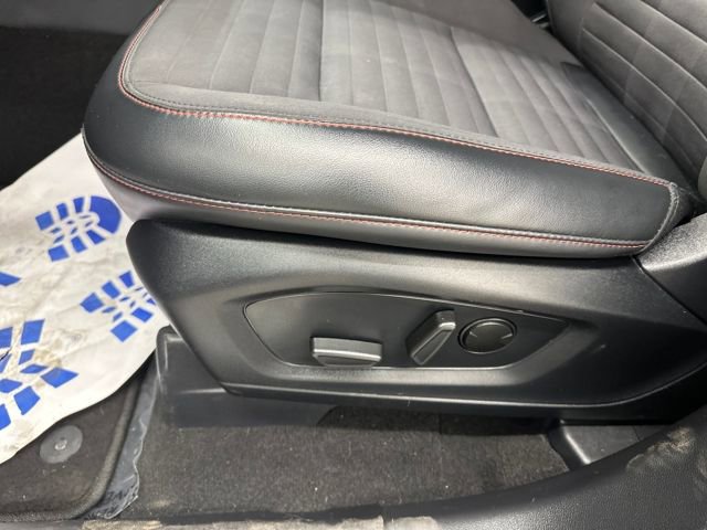 Certified 2025 Ford Explorer ST-Line w/ ST-Line Street Pack image 28