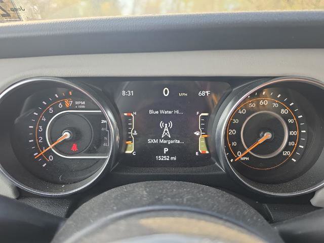 Used 2023 Jeep Gladiator Overland AWD/4WD image 10