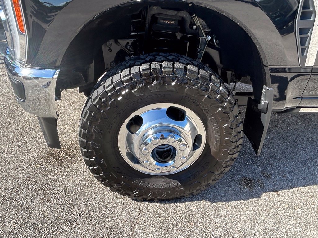Certified 2023 Ford F350 King Ranch w/ Chrome Package AWD/4WD image 22