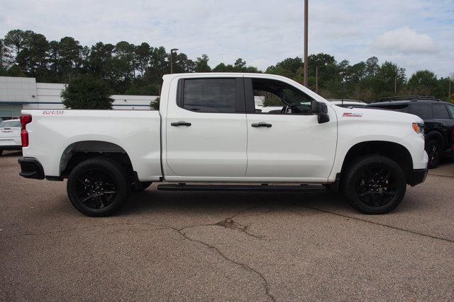 Used 2024 Chevrolet Silverado 1500 LT Trail Boss w/ Convenience Package II image 6