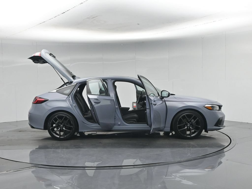 Used 2022 Honda Civic Sport Touring image 4