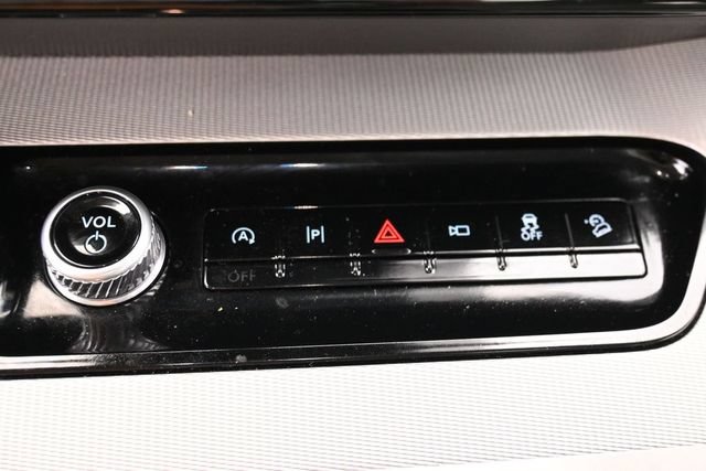 Certified 2025 Ford Expedition Active AWD/4WD image 24