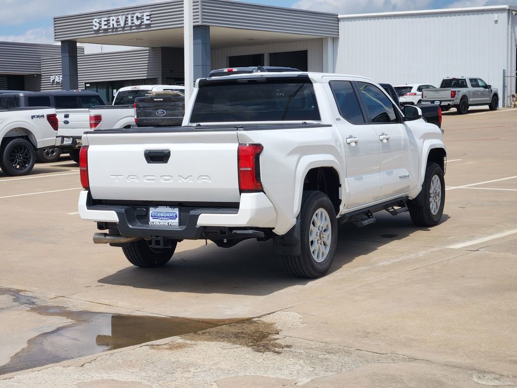 Used 2025 Toyota Tacoma SR5 RWD image 7