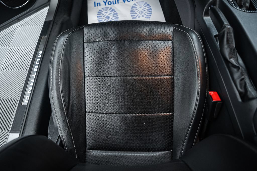 Certified 2021 Ford Mustang Premium RWD image 33
