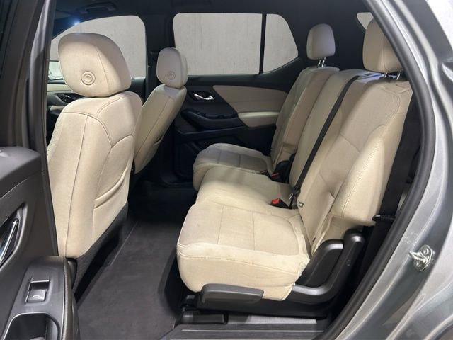 Used 2023 Chevrolet Traverse LS AWD/4WD image 22