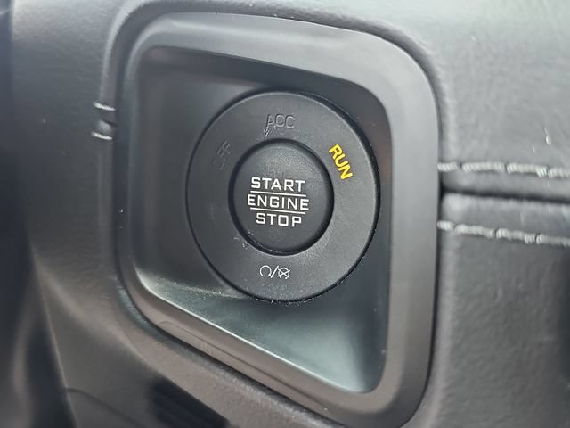 Used 2025 Jeep Wrangler Unlimited Rubicon AWD/4WD image 30