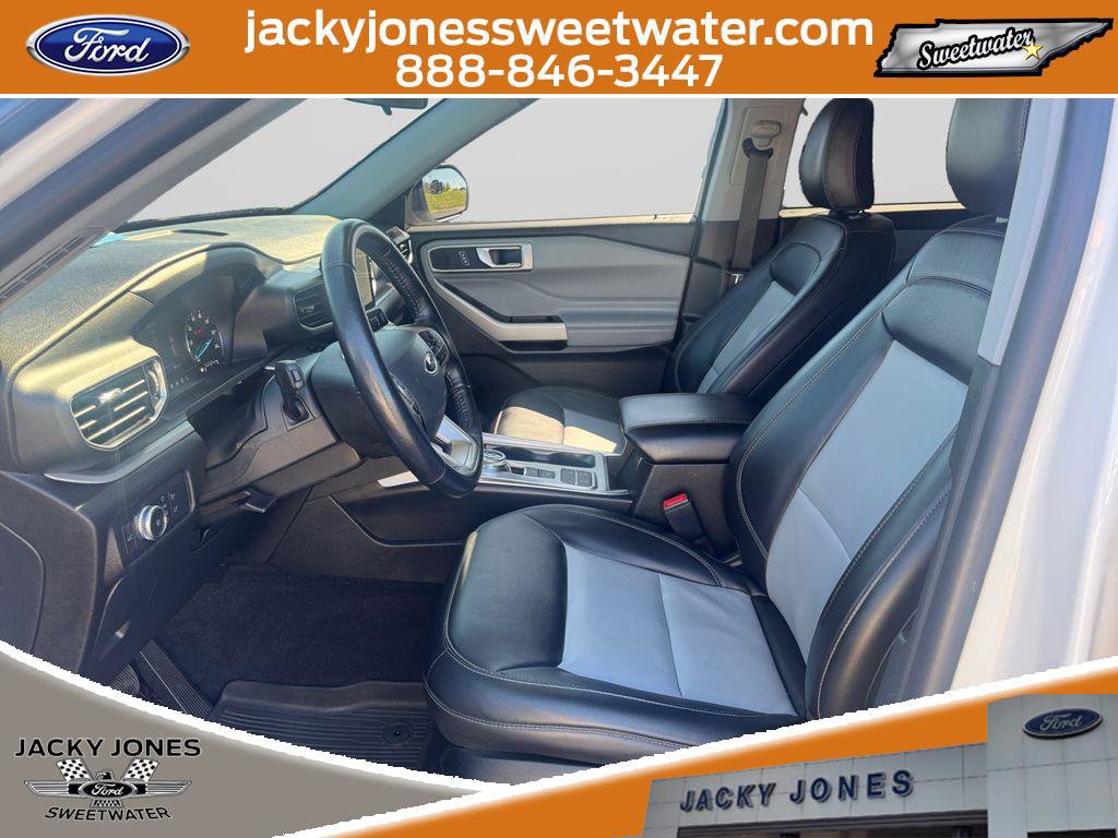 Certified 2022 Ford Explorer XLT w/ Equipment Group 202A image 10