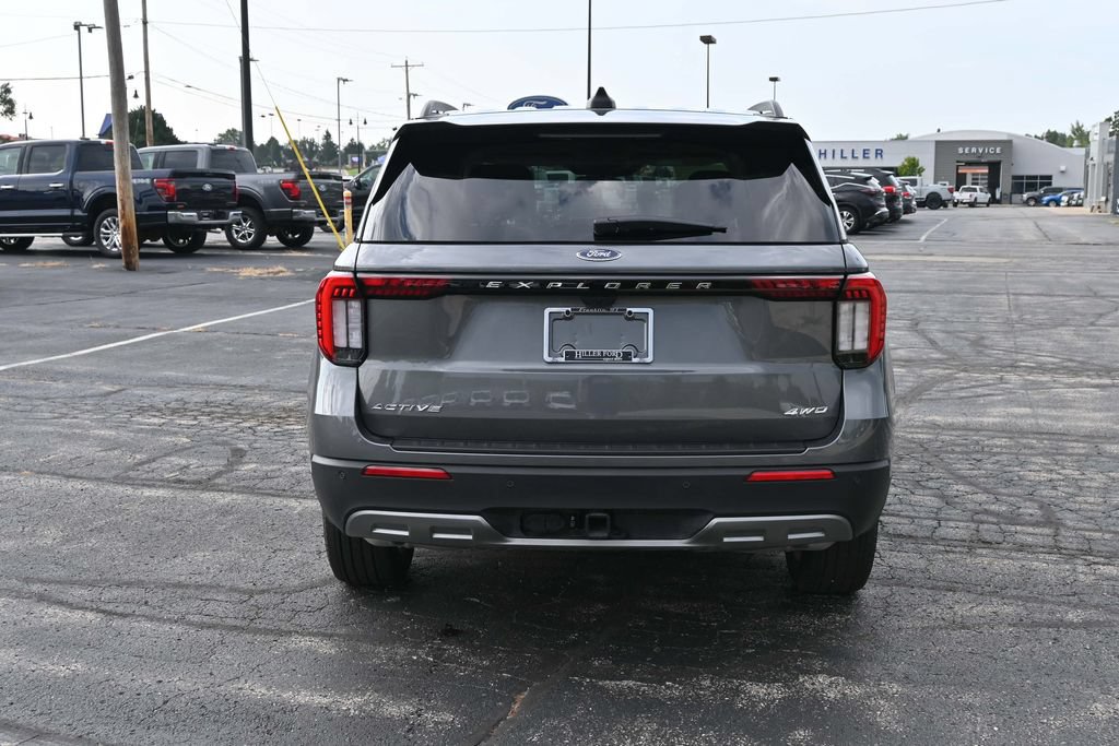 Certified 2026 Ford Explorer Active w/ Active Comfort Package AWD/4WD image 10