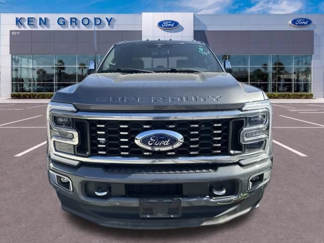 Certified 2023 Ford F450 Platinum w/ FX4 Off-Road Package AWD/4WD image 3
