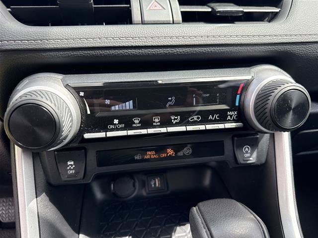 Used 2024 Toyota RAV4 LE FWD image 9