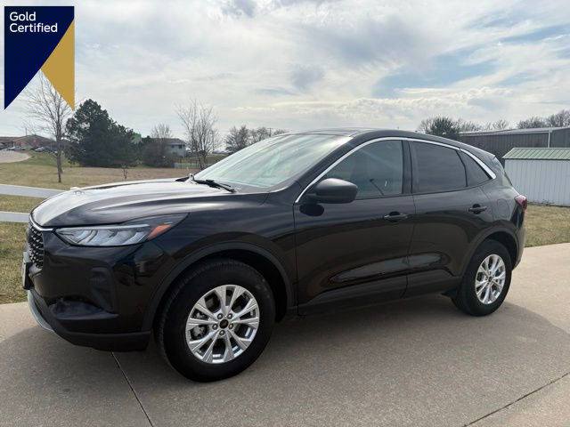 Certified 2024 Ford Escape Active AWD/4WD image 1