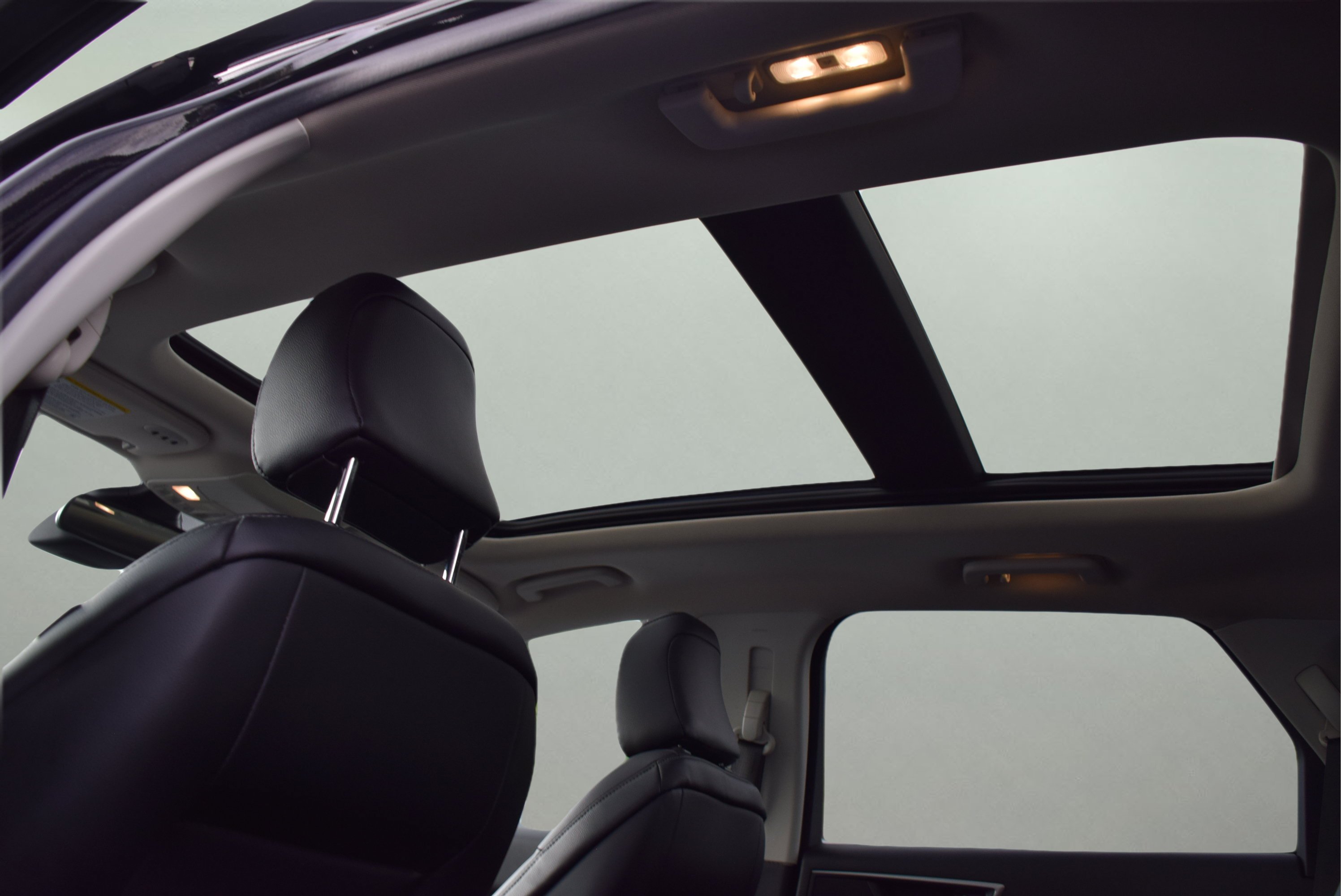 Certified 2023 Ford Edge SEL w/ Convenience Package AWD/4WD image 9