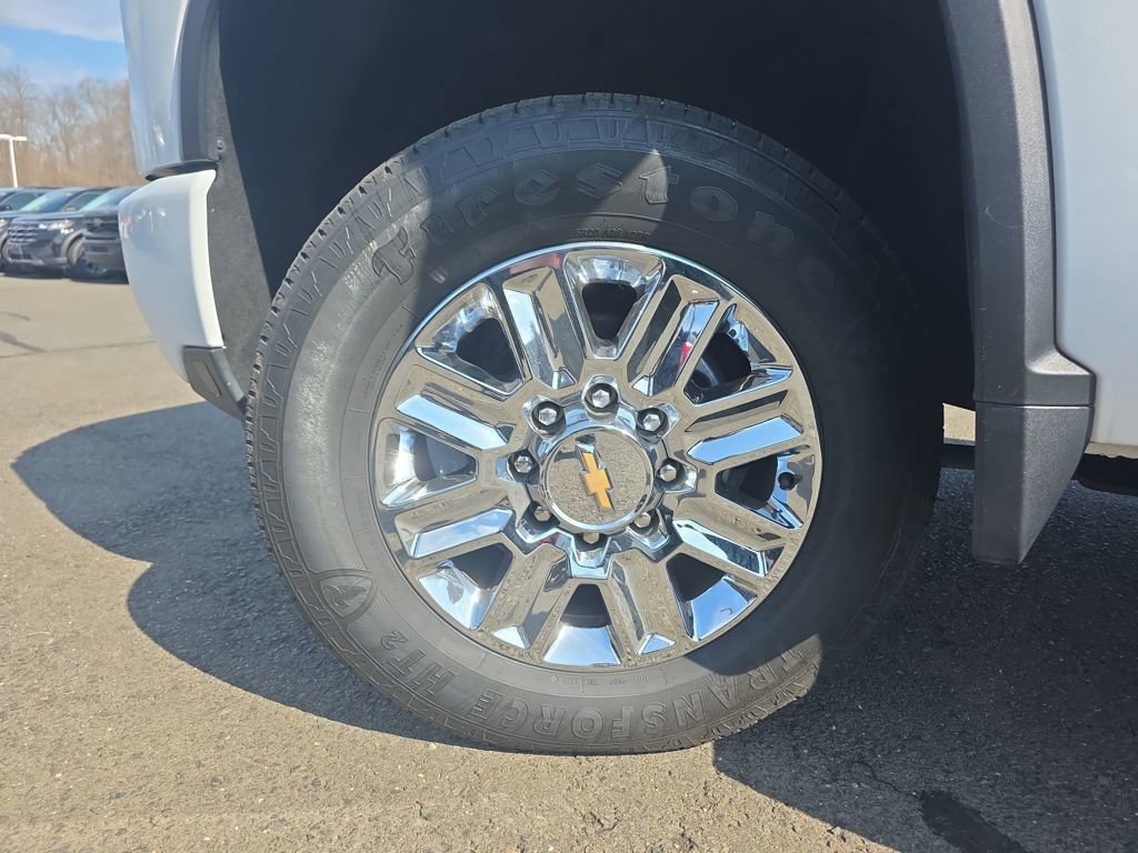 Used 2024 Chevrolet Silverado 2500 High Country w/ Technology Package image 14