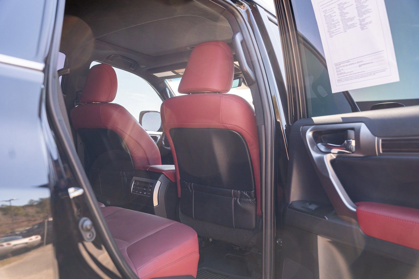 Used 2023 Lexus GX 460 Premium w/ Premium Package image 15